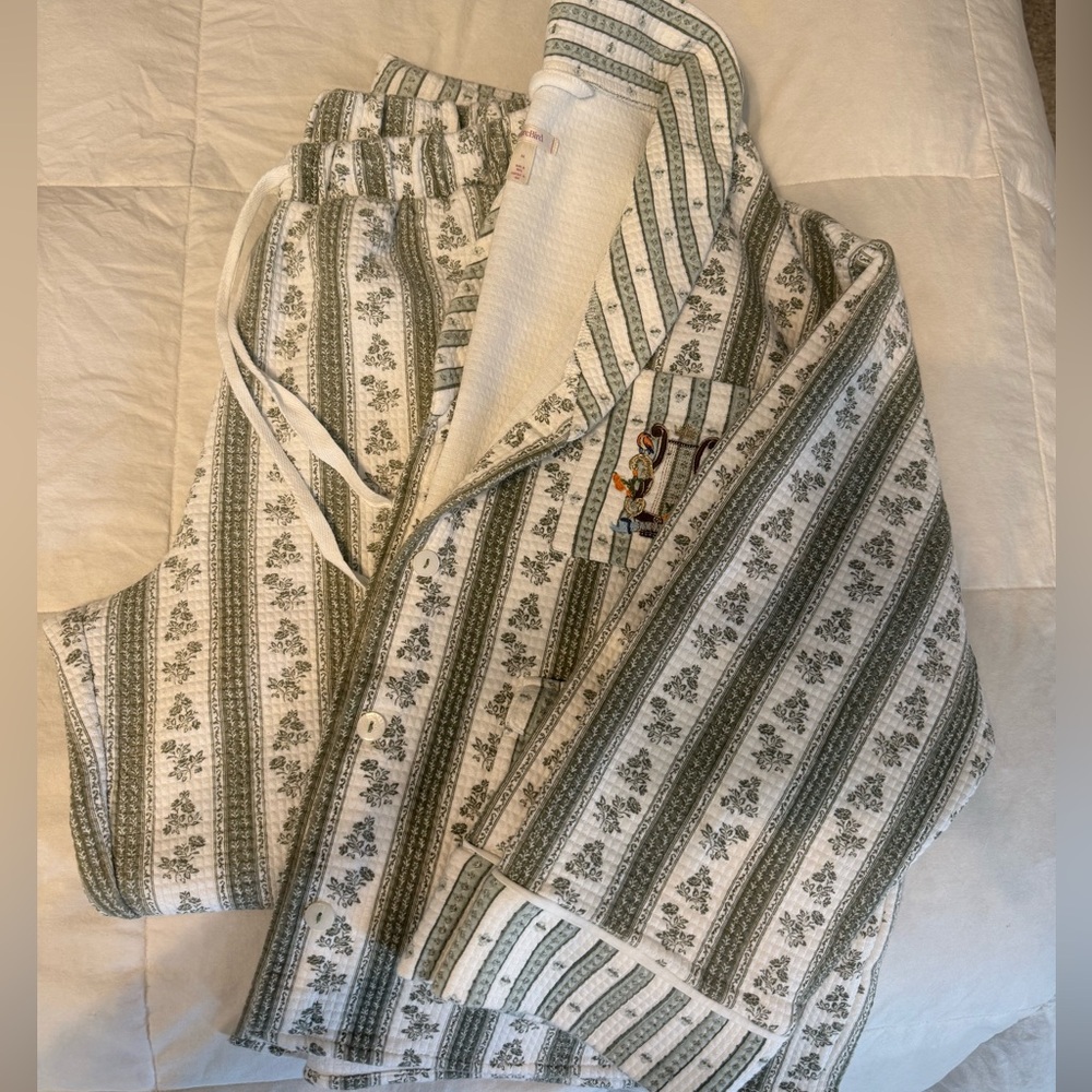 Lyrebird Printed Quilted PJ SET - Picture 2 of 4